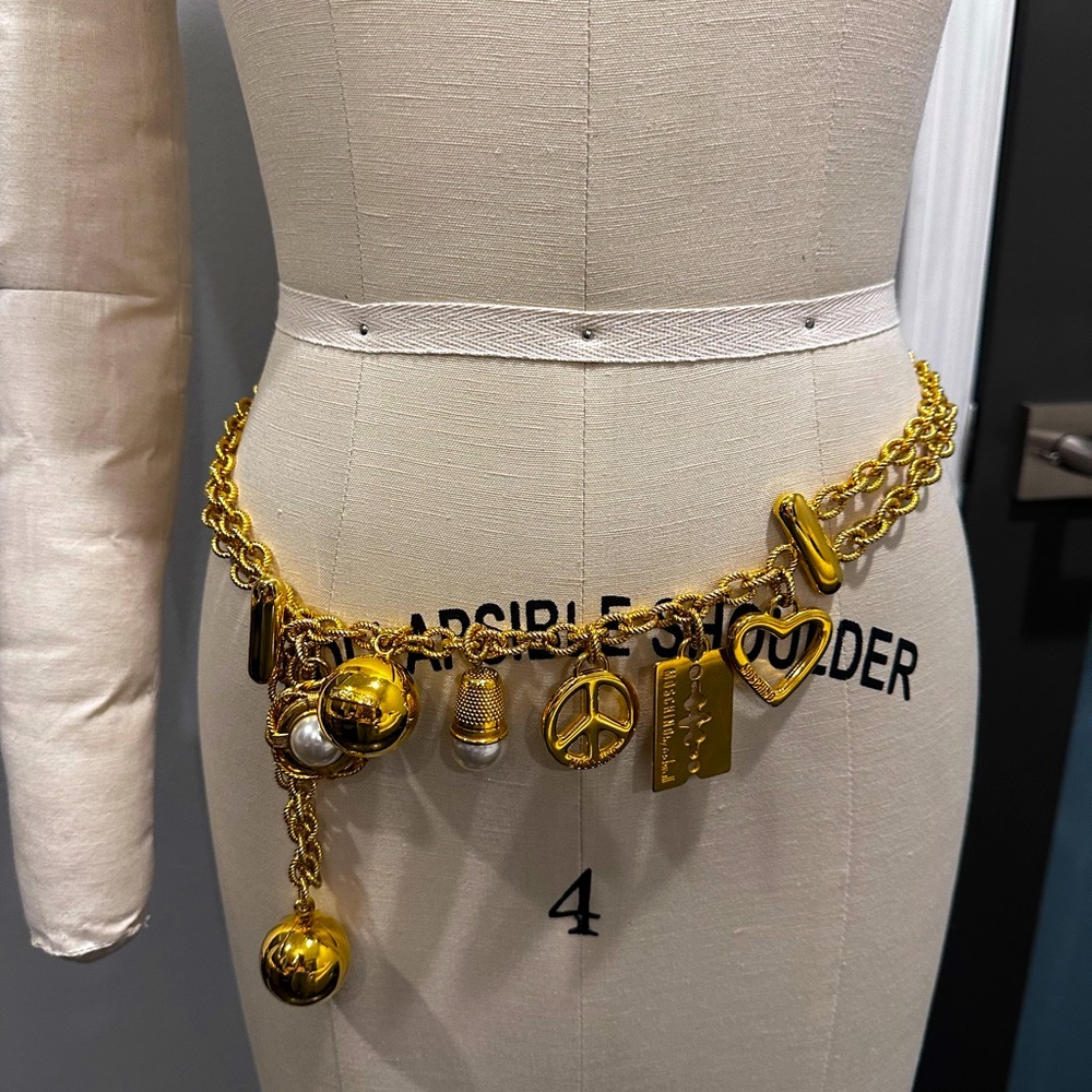 Moschino waist chain